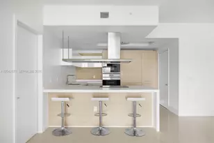 17301 Biscayne Blvd, North Miami Beach, FL 33160 - Photo 6
