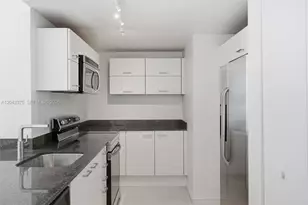 350 S Miami Ave, Miami, FL 33130 - Photo 6