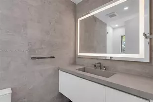3204 Plaza St, Miami, FL 33133 - Photo 24