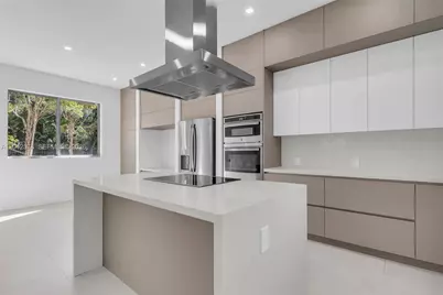 3204 Plaza St, Miami, FL 33133 - Photo 14