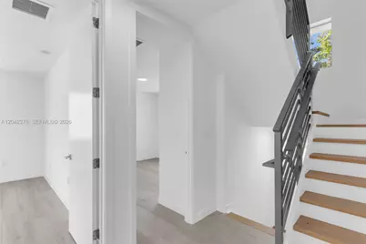3204 Plaza St, Miami, FL 33133 - Photo 22