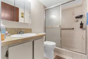 1800 W 54th St, Hialeah, FL 33012 - Photo 24