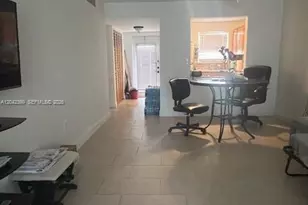 8285 Sunrise Lakes Blvd, Sunrise, FL 33322 - Photo 8
