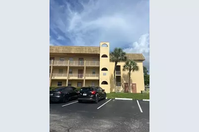 8285 Sunrise Lakes Blvd #106, Sunrise, FL 33322 - Photo 2