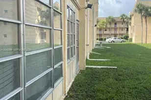 8285 Sunrise Lakes Blvd, Sunrise, FL 33322 - Photo 6