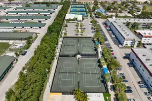496 Holiday Dr, Hallandale Beach, FL 33009 - Photo 14