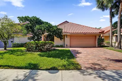 9355 NW 18th Pl, Plantation, FL 33322 - Photo 2