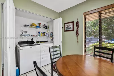9355 NW 18th Pl, Plantation, FL 33322 - Photo 12