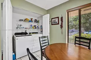 9355 NW 18th Pl, Plantation, FL 33322 - Photo 12