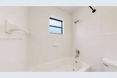 1670 W 42nd St #1672, Hialeah, FL 33012 - Photo 26