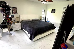 209 SW 42nd St, Cape Coral, FL 33914 - Photo 10