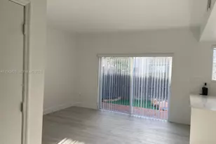 5245 NW 112th Ave, Doral, FL 33178 - Photo 12