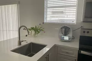 5245 NW 112th Ave, Doral, FL 33178 - Photo 2