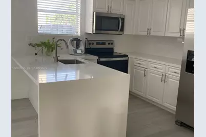 5245 NW 112th Ave #8, Doral, FL 33178 - Photo 4