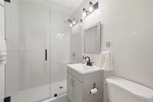 110 NW 125th St, North Miami, FL 33168 - Photo 28