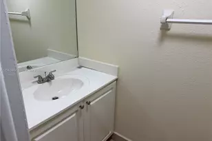 8600 SW 109th Ave, Miami, FL 33173 - Photo 8