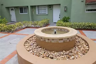 11071 NW 7th St, Miami, FL 33172 - Photo 4