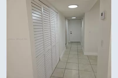 11071 NW 7th St #104-15, Miami, FL 33172 - Photo 8