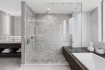851 NE 1st Ave #4912, Miami, FL 33132 - Photo 8