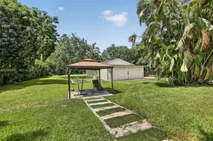 14401 SW 23rd St, Davie, FL 33325 - Photo 10