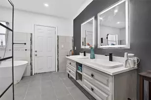 14401 SW 23rd St, Davie, FL 33325 - Photo 4