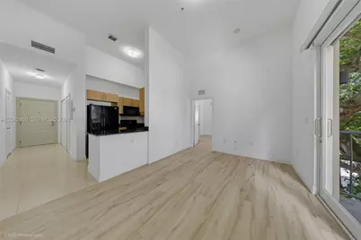 2701 SW 3rd Ave #301, Miami, FL 33129 - Photo 2