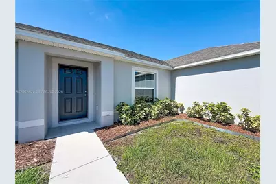 666 SW Jeanne Ave, Port Saint Lucie, FL 34953 - Photo 2