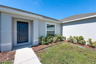 666 SW Jeanne Ave, Port Saint Lucie, FL 34953 - Photo 2