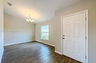 666 SW Jeanne Ave, Port Saint Lucie, FL 34953 - Photo 4