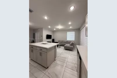 1034 SE 23rd Ter, Homestead, FL 33035 - Photo 8