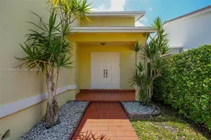 10920 SW 143rd Ct, Miami, FL 33186 - Photo 1