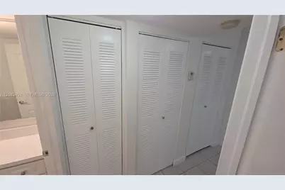 5839 SW 74th Ter #203, South Miami, FL 33143 - Photo 14