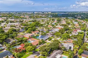 633 N Crescent Dr, Hollywood, FL 33021 - Photo 52