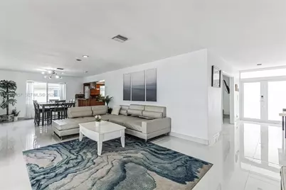 633 N Crescent Dr, Hollywood, FL 33021 - Photo 12