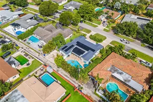633 N Crescent Dr, Hollywood, FL 33021 - Photo 50
