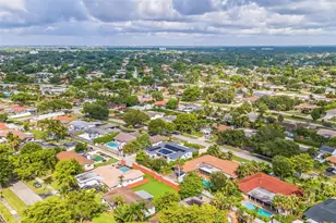 633 N Crescent Dr, Hollywood, FL 33021 - Photo 46