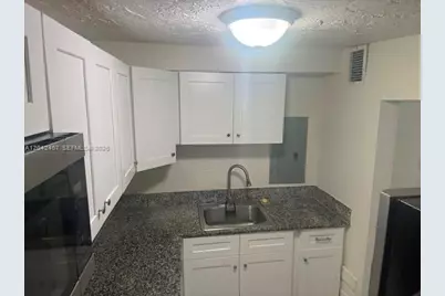 397 W 57th St #3, Hialeah, FL 33012 - Photo 10
