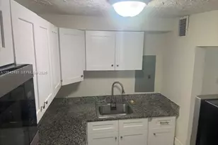 397 W 57th St, Hialeah, FL 33012 - Photo 10