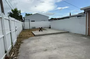 397 W 57th St, Hialeah, FL 33012 - Photo 4