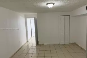 397 W 57th St, Hialeah, FL 33012 - Photo 8