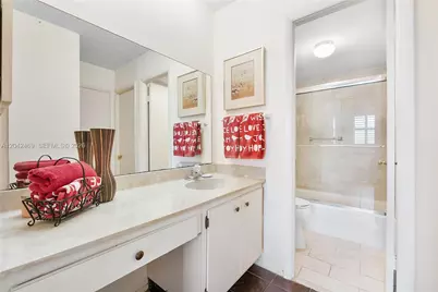 5 Island Ave #6A, Miami Beach, FL 33139 - Photo 12