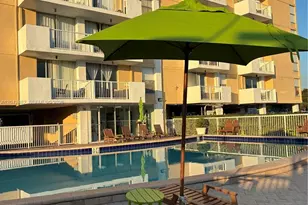 2000 NE 135th St, North Miami, FL 33181 - Photo 18