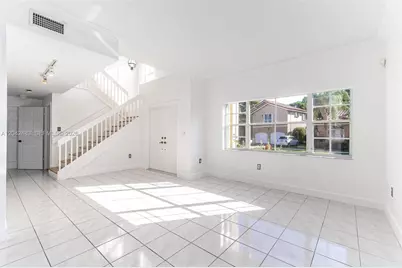 4671 SW 154th Pl, Miami, FL 33185 - Photo 4