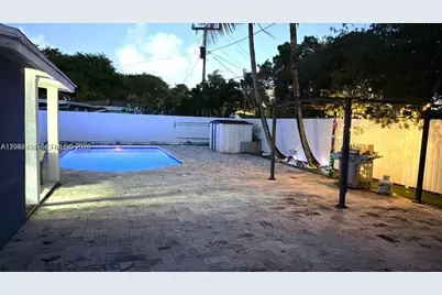 1555 SW 21st Way, Fort Lauderdale, FL 33312 - Photo 10
