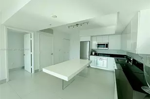92 SW 3rd St, Miami, FL 33130 - Photo 10
