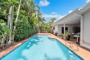 1900 NE 210th St, Miami, FL 33179 - Photo 48