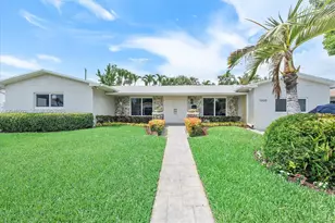 1900 NE 210th St, Miami, FL 33179 - Photo 10