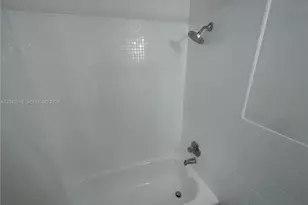 1717 NW 16th St, Miami, FL 33125 - Photo 4