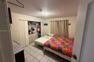 1717 NW 16th St, Miami, FL 33125 - Photo 16