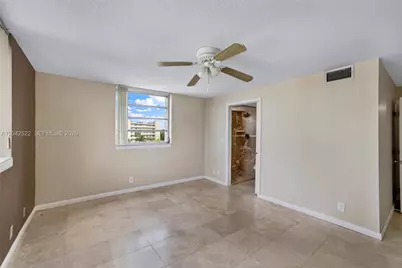 321 SE 3rd St #408, Dania Beach, FL 33004 - Photo 18